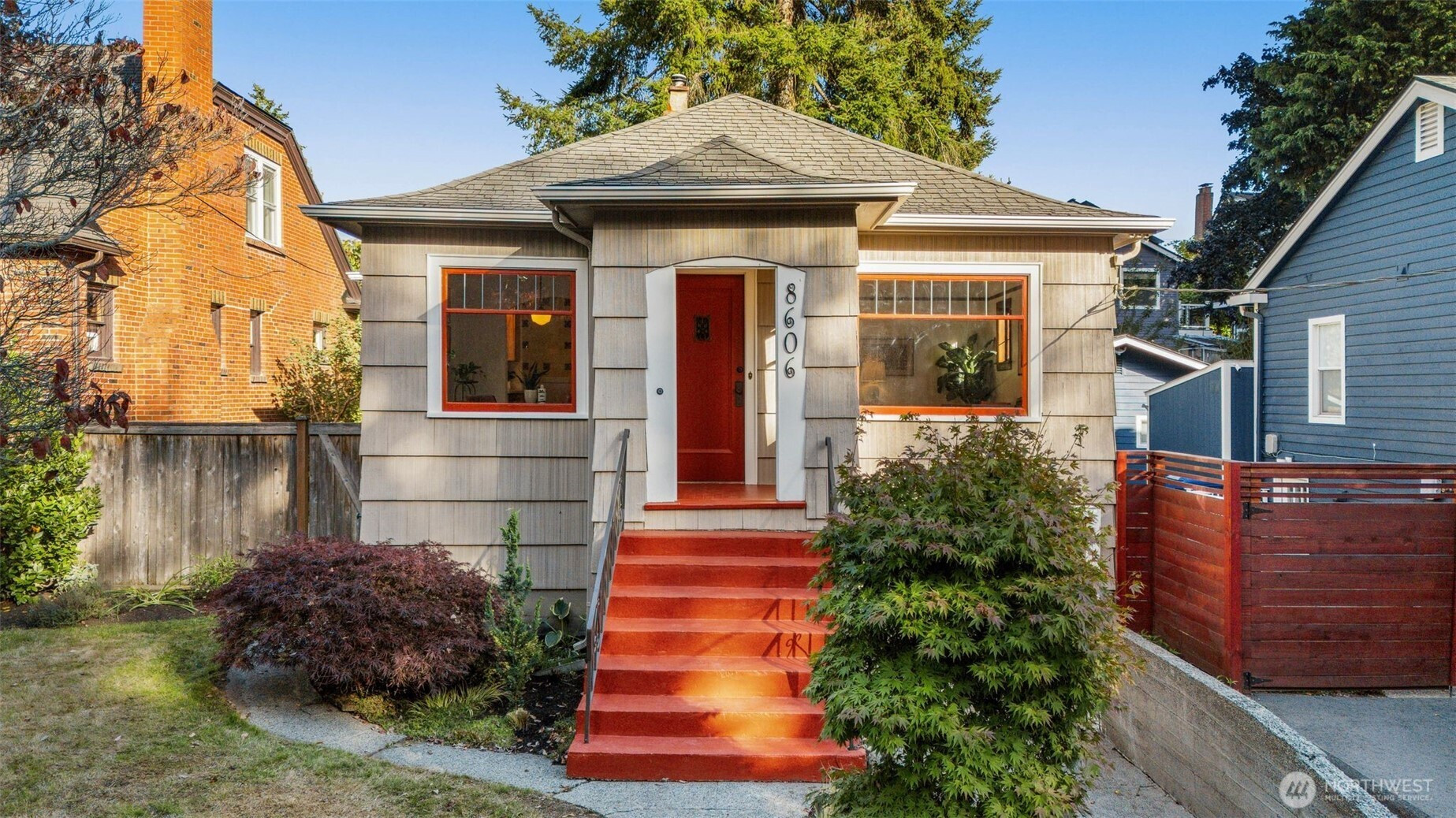 8606 29th Avenue NW, Seattle, WA 98117