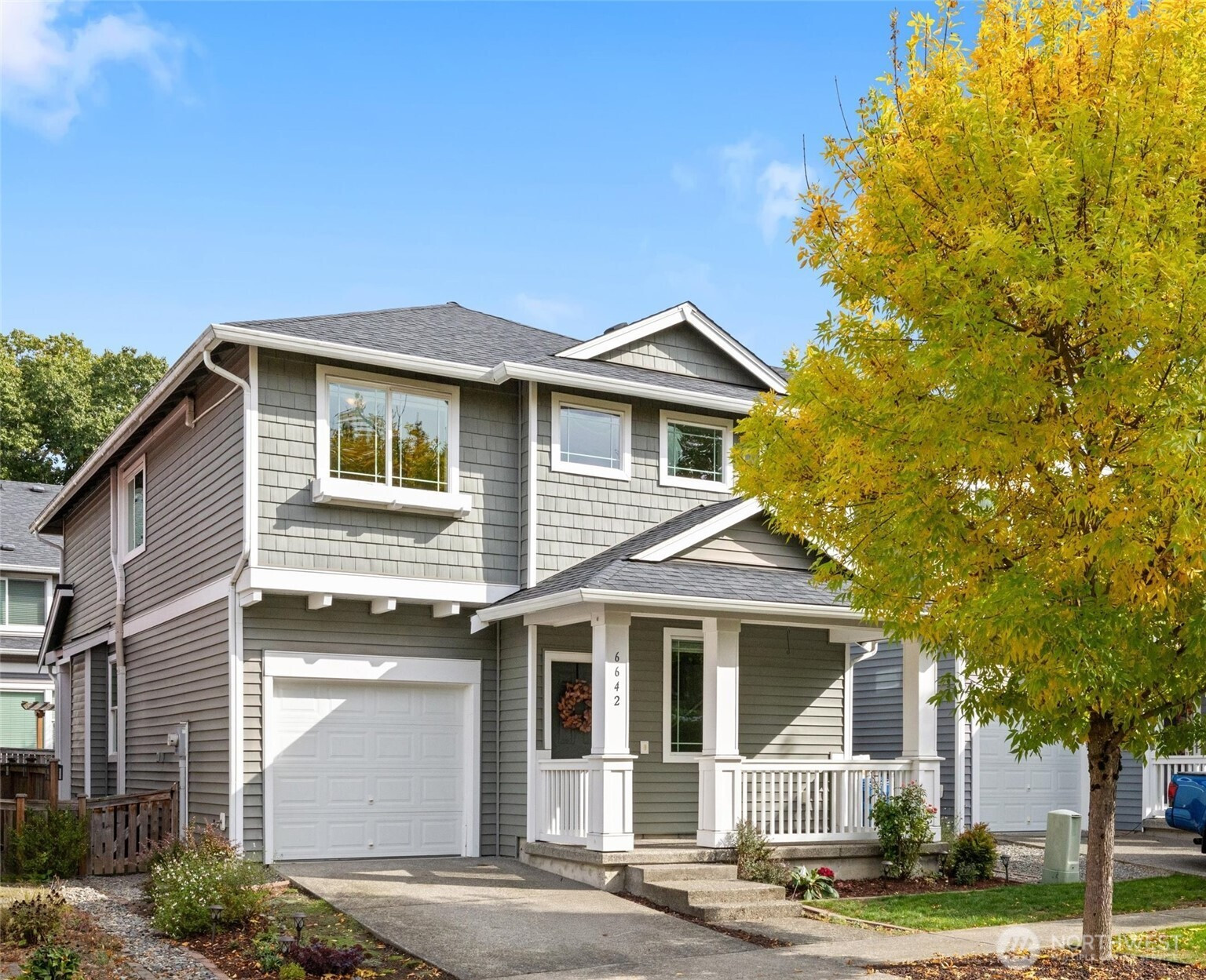 6642 High Point Drive SW, Seattle, WA 98126