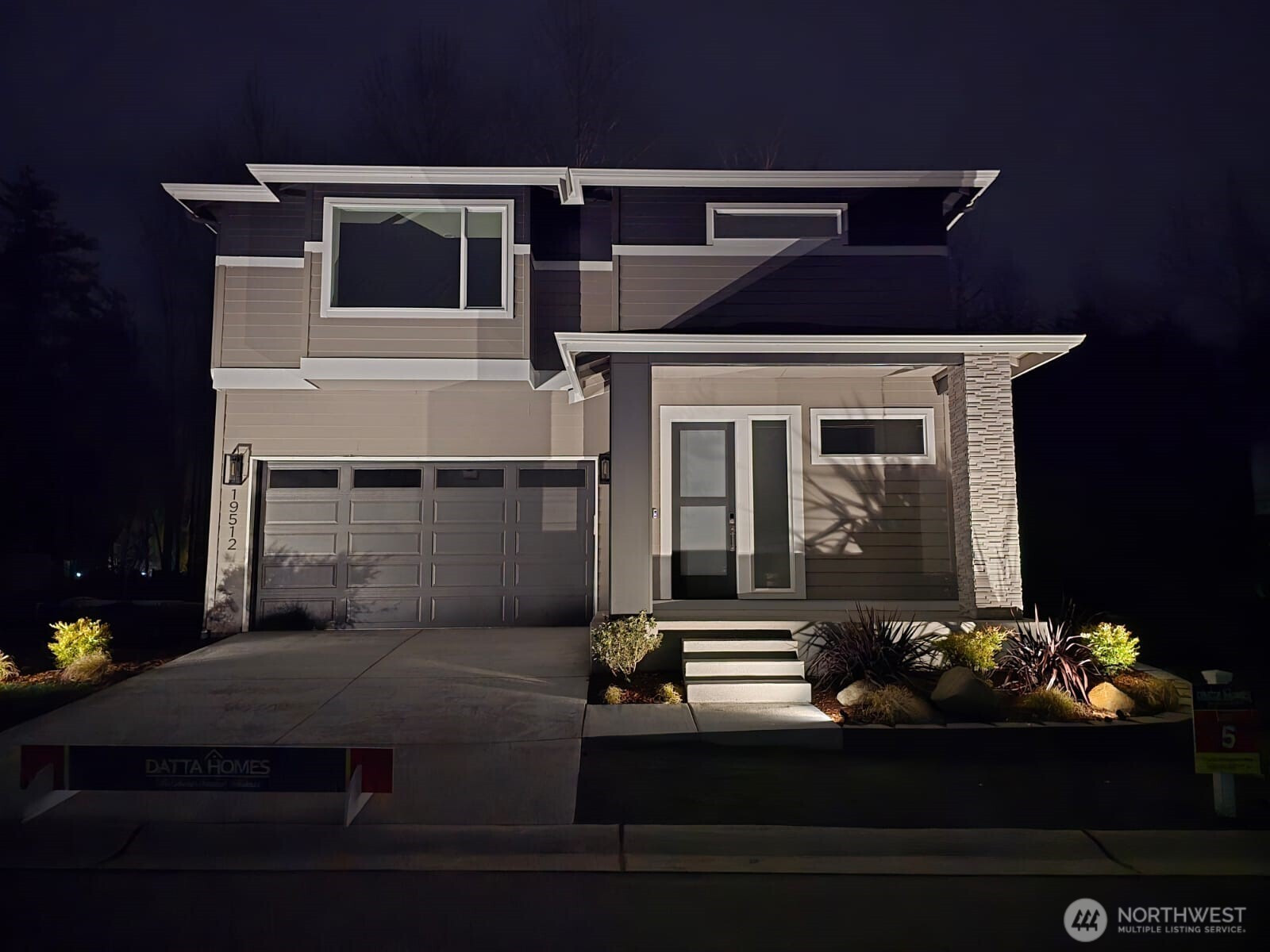 19512 116 Place SE, Kent, WA 98031