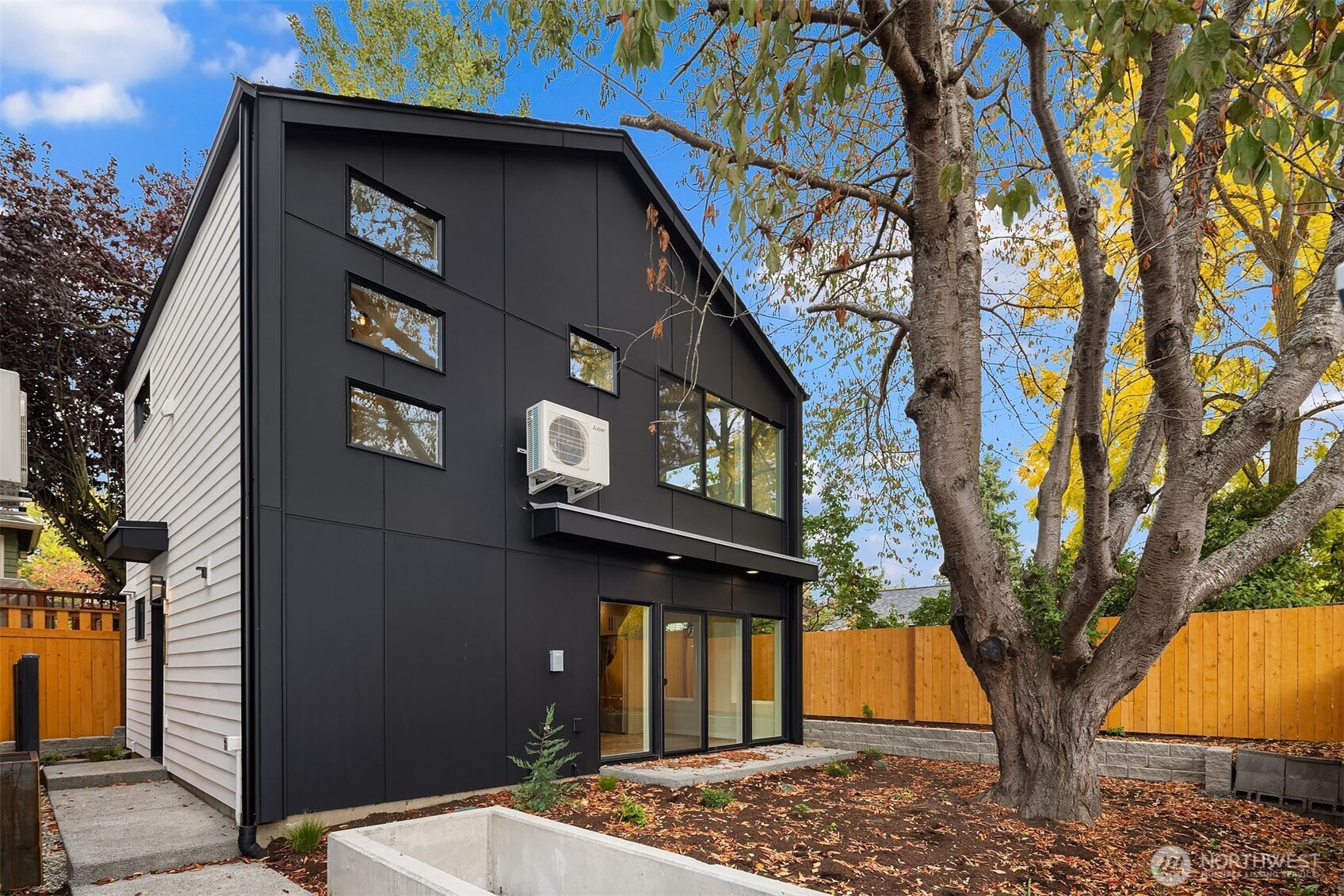 2840 NW 62nd Street, Seattle, WA 98107