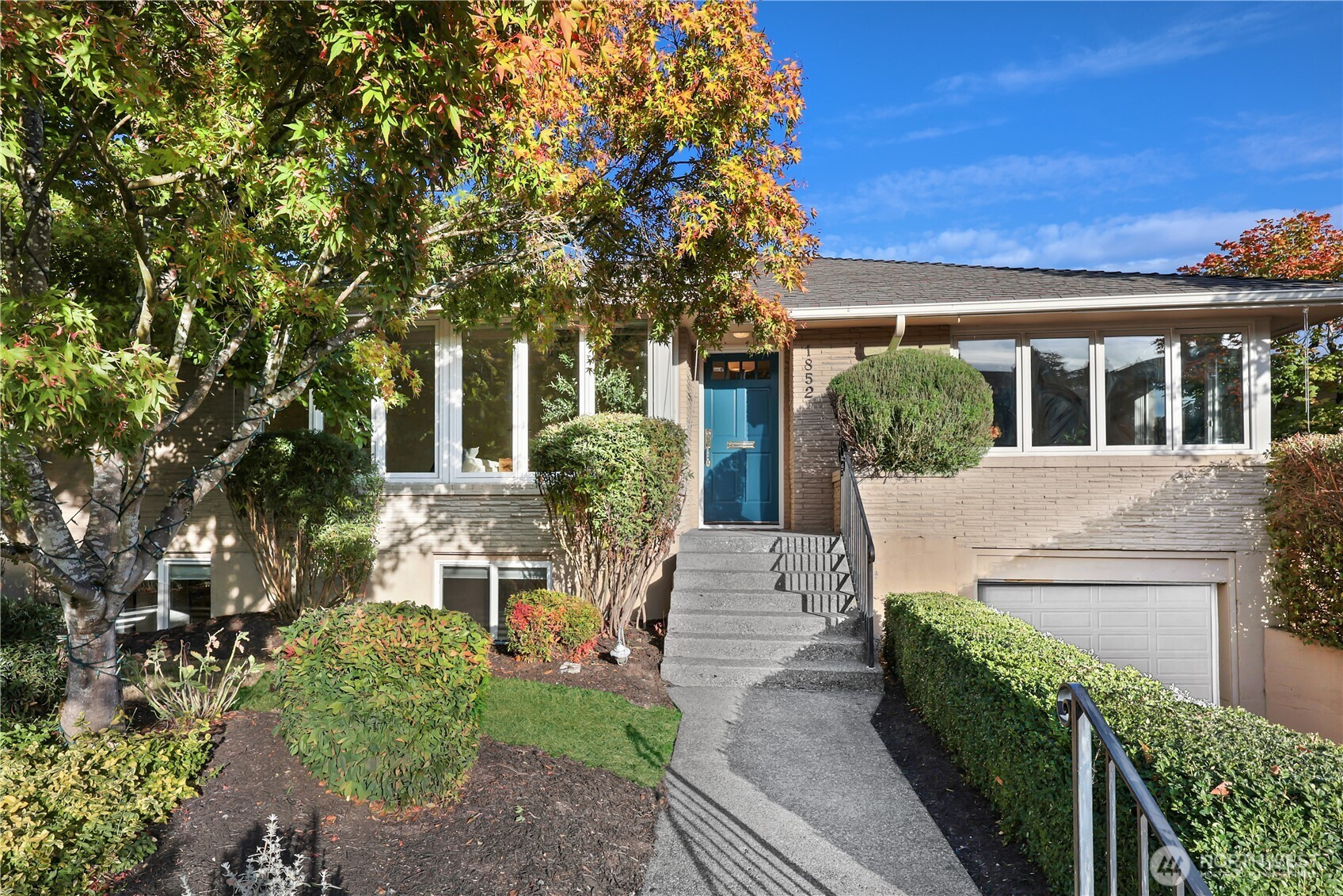 1852 40th Avenue E, Seattle, WA 98112