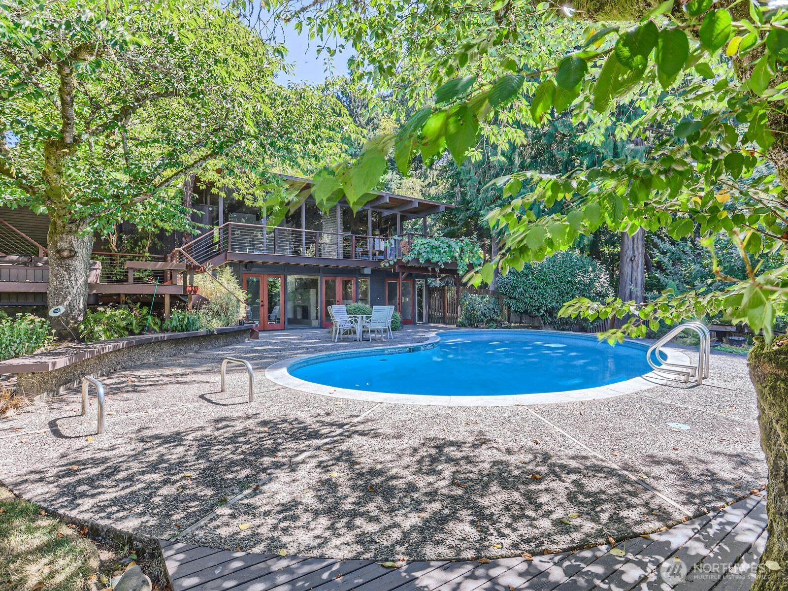 12425 68th Avenue NE, Kirkland, WA 98034