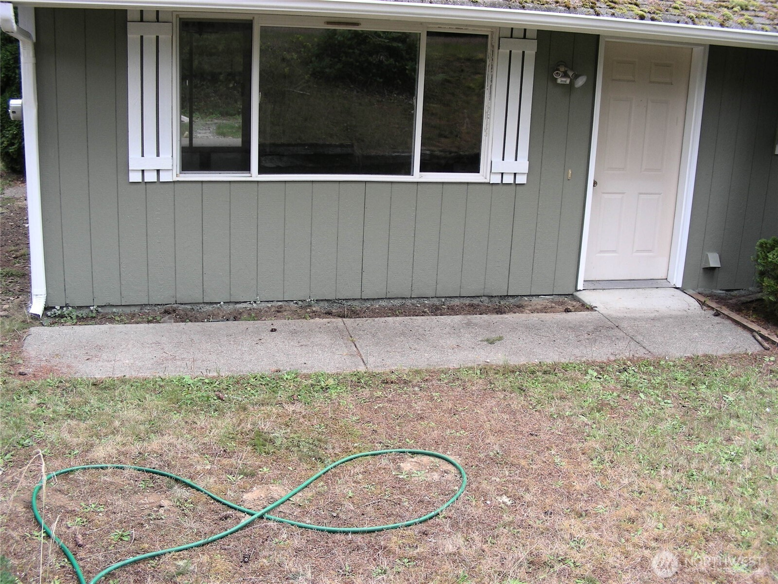 100 NE Briggadun Drive, Belfair, WA 98528