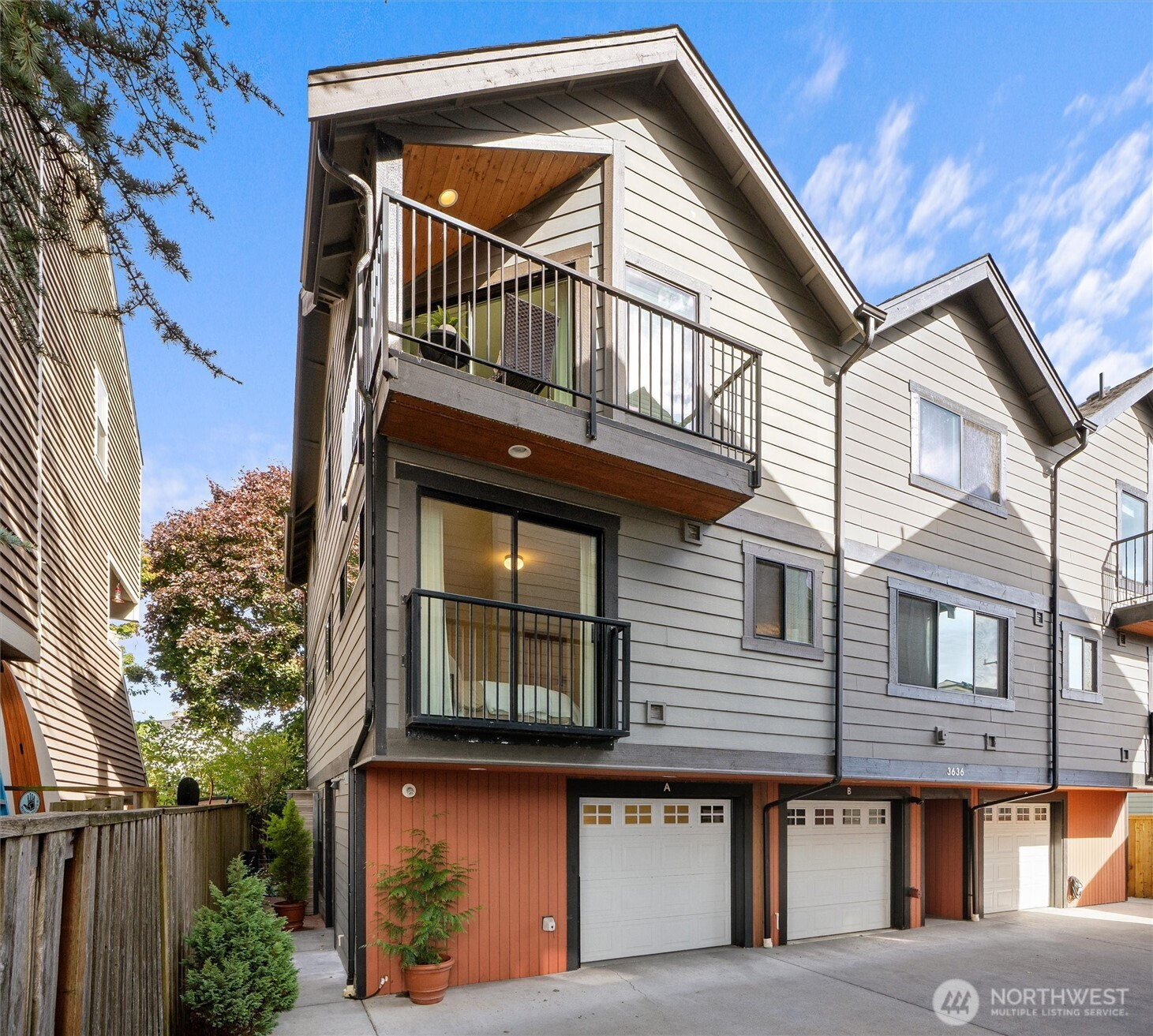 3636 Beach Drive SW, Seattle, WA 98116
