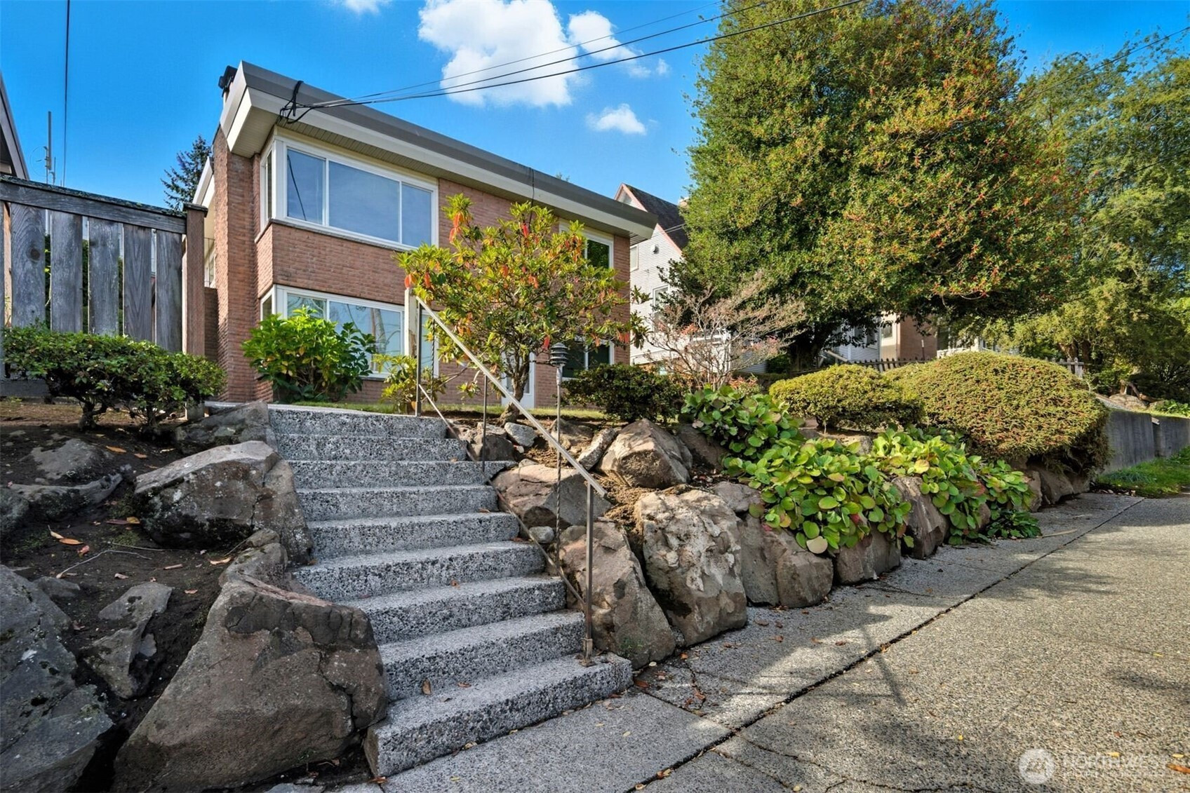 605 W Emerson Street, Seattle, WA 98119