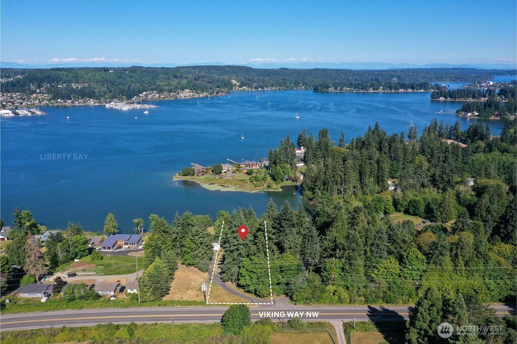 17198 Viking Way NW, Poulsbo, WA 98370