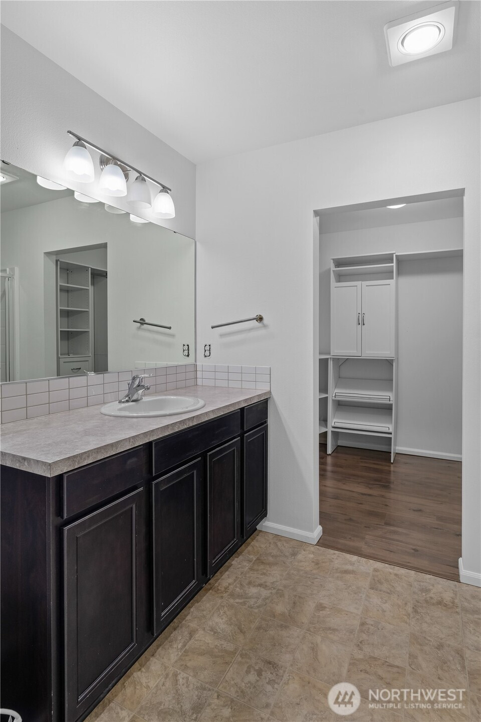 111 Basil Avenue, Shelton, WA 98584