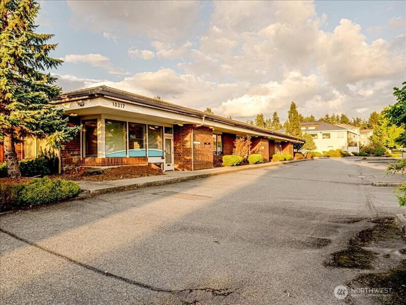 10317 122nd Street E, Puyallup, WA 98374