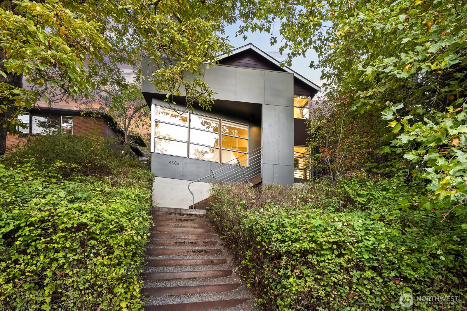 4306 3rd Avenue NW, Seattle, WA 98107