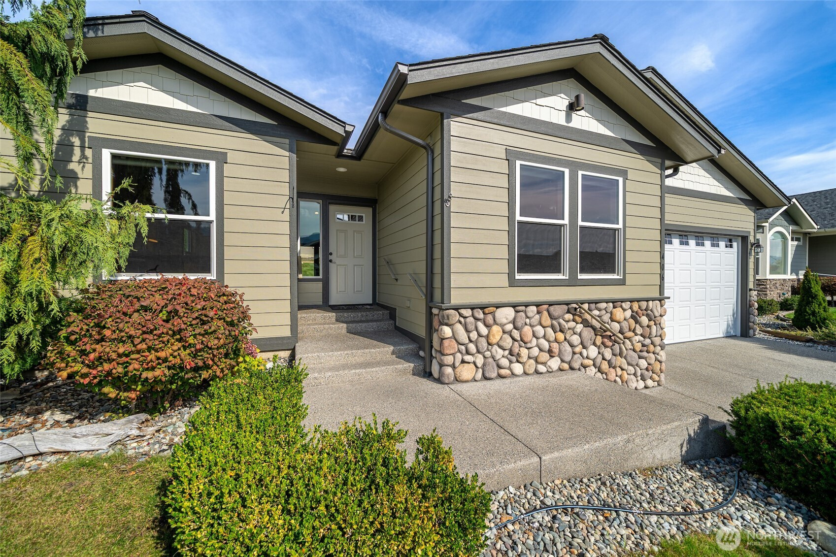 406 Ridgewood Drive, Manson, WA 98831