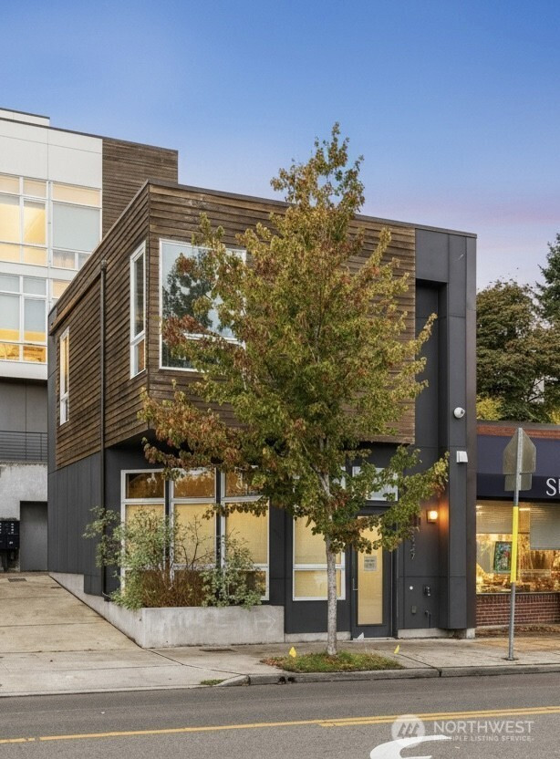 7327 35th Avenue NE, Seattle, WA 98115