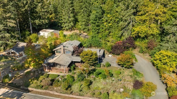 7150 North Shore, Belfair, WA 98528