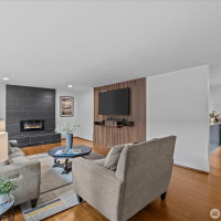 13922 Manor Way, Lynnwood, WA 98087