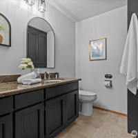 13922 Manor Way, Lynnwood, WA 98087