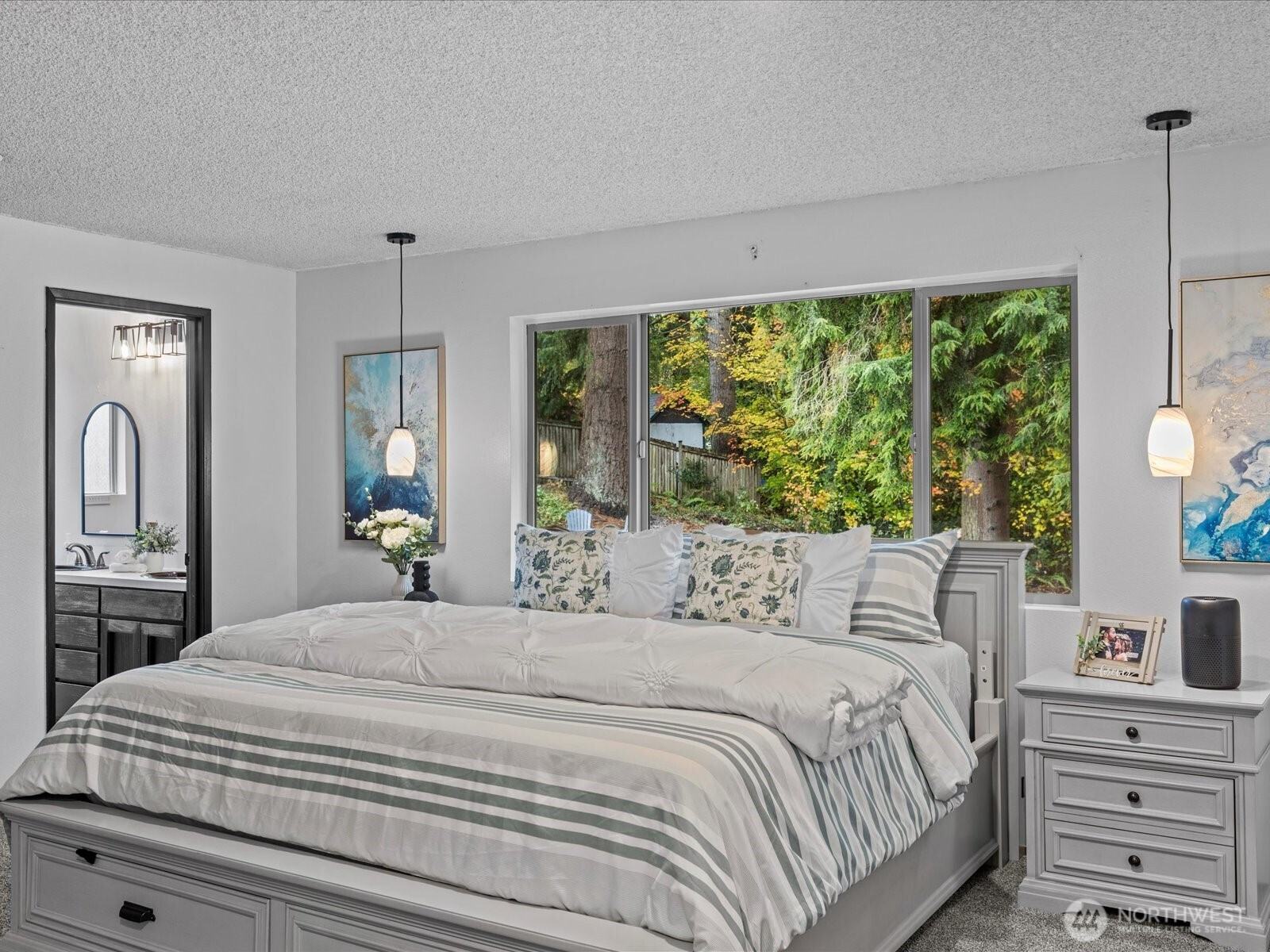 13922 Manor Way, Lynnwood, WA 98087