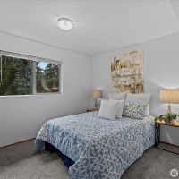 13922 Manor Way, Lynnwood, WA 98087