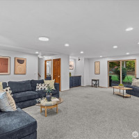 13922 Manor Way, Lynnwood, WA 98087