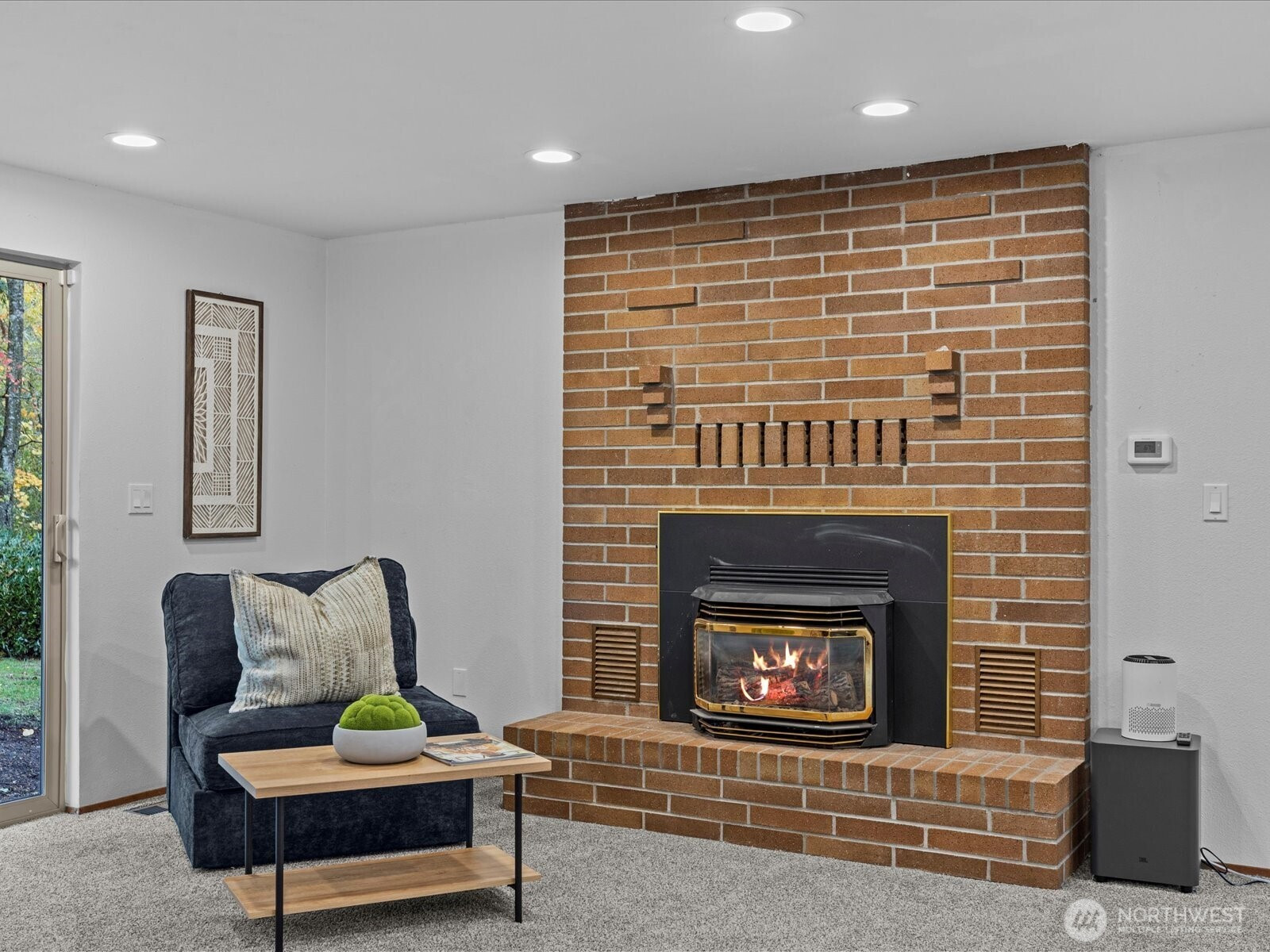 13922 Manor Way, Lynnwood, WA 98087