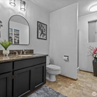 13922 Manor Way, Lynnwood, WA 98087