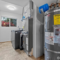 13922 Manor Way, Lynnwood, WA 98087