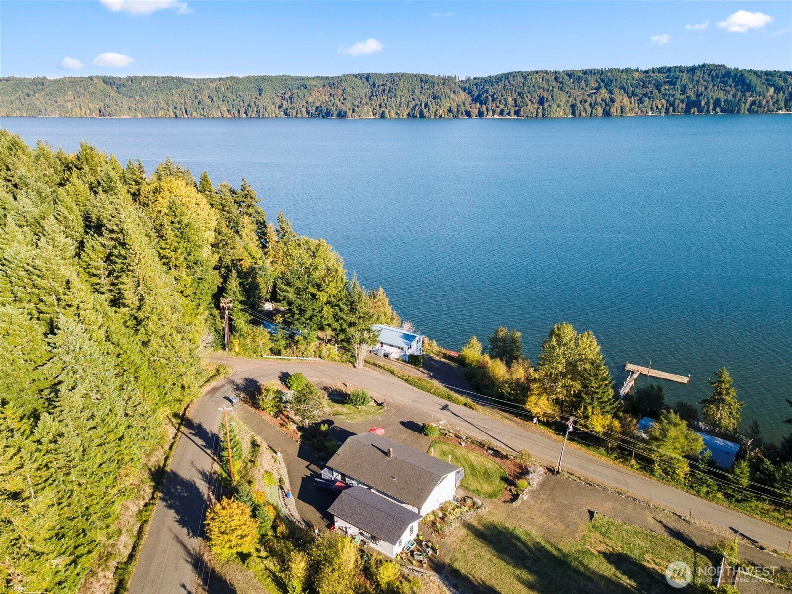 141 N North Hill Road, Hoodsport, WA 98548