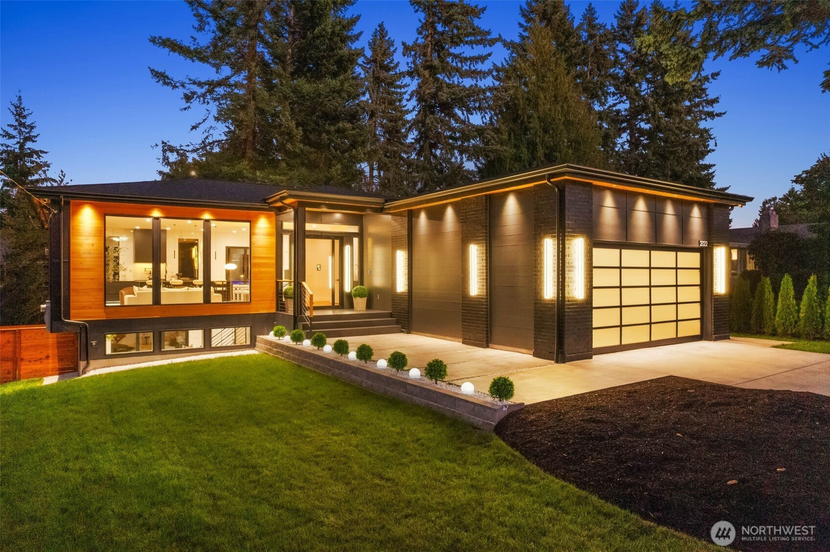 2122 172nd Avenue NE, Bellevue, WA 98008
