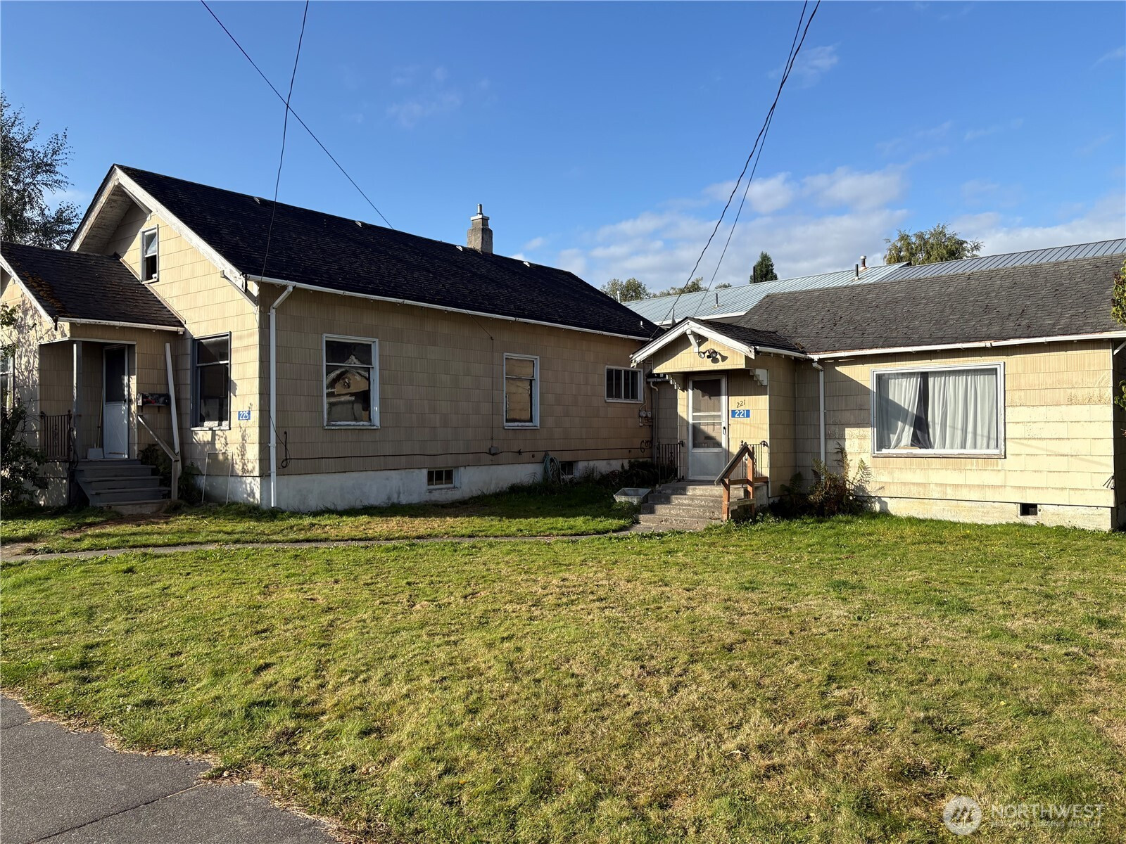 221 South Cherry Street, Burlington, WA 98233