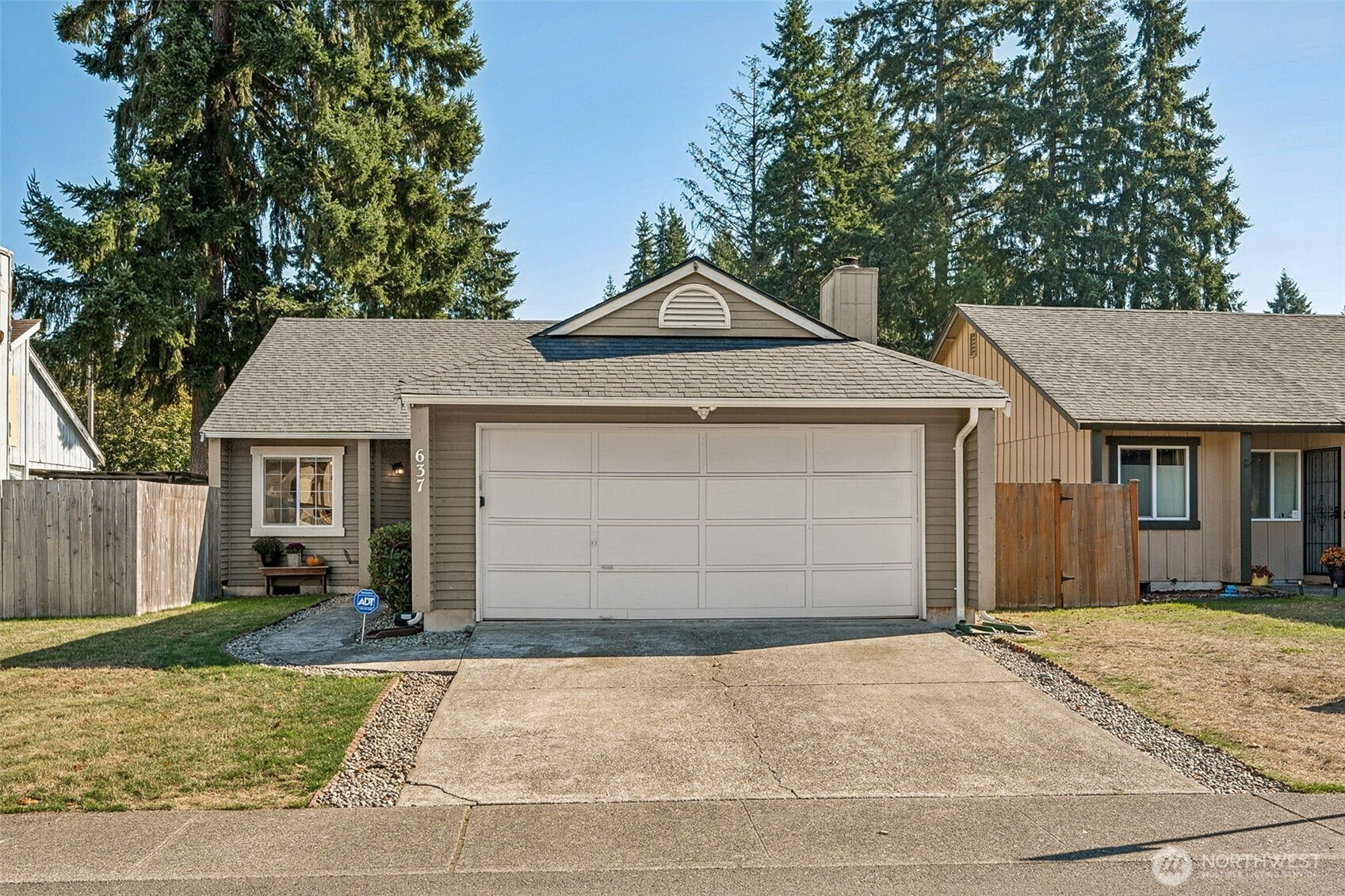 637 Malibu Drive SE, Lacey, WA 98503