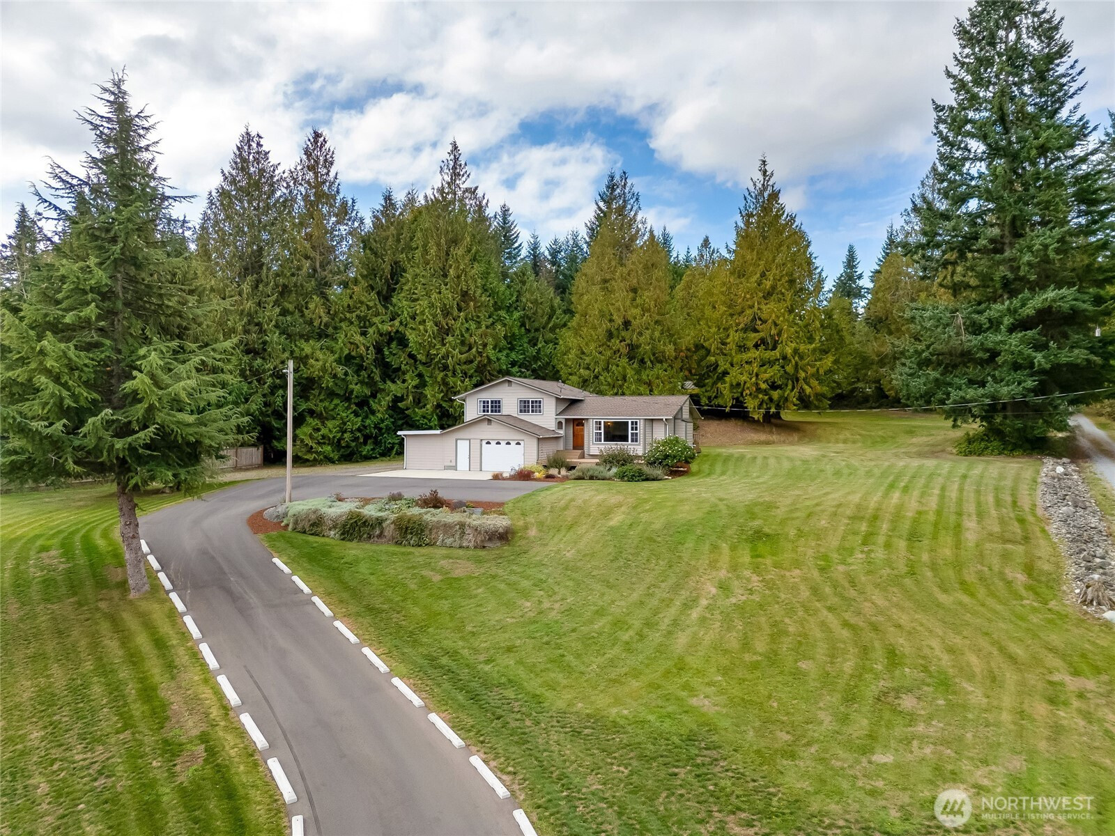 16004 W Lake Goodwin Road, Stanwood, WA 98292