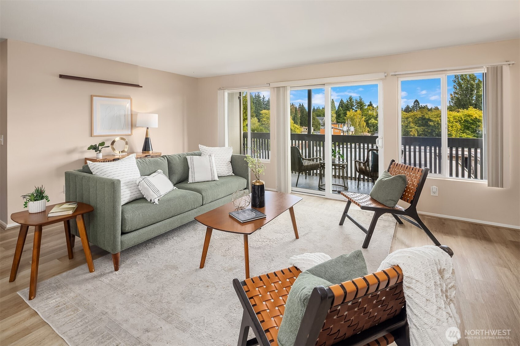 7064 35th Avenue NE, Seattle, WA 98115