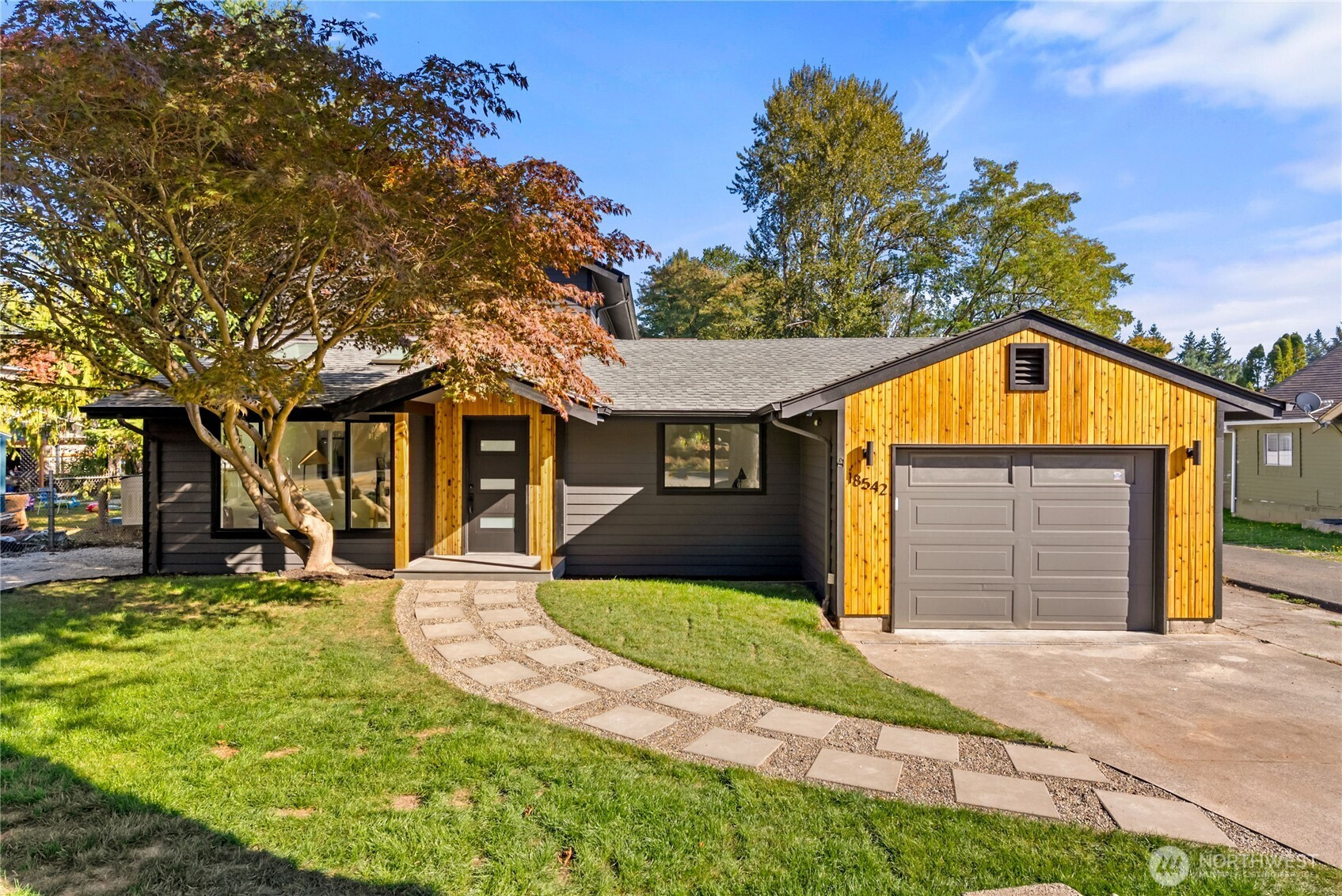 18542 Stone Avenue N, Shoreline, WA 98133