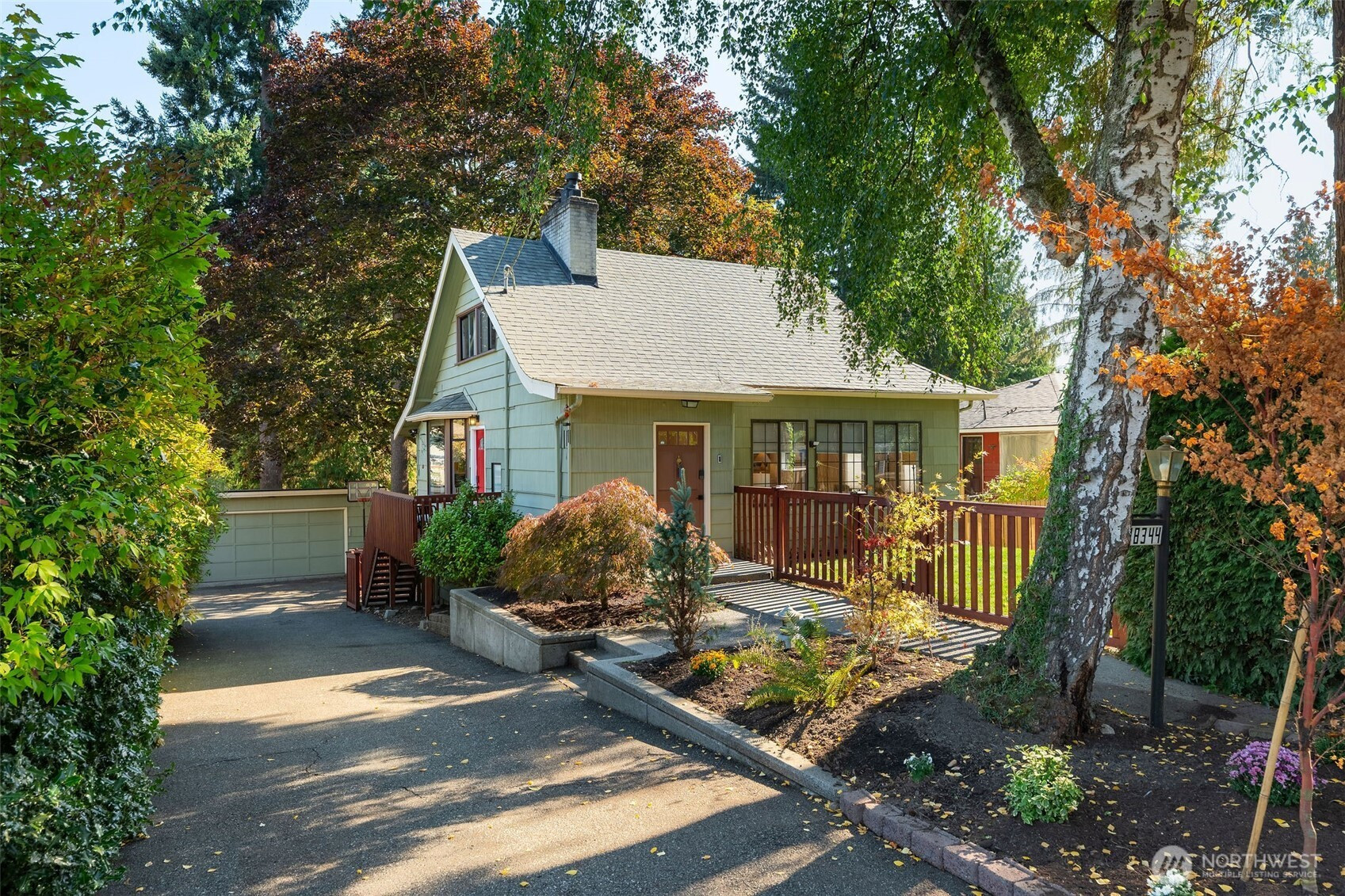 18344 Wallingford Avenue N, Shoreline, WA 98133