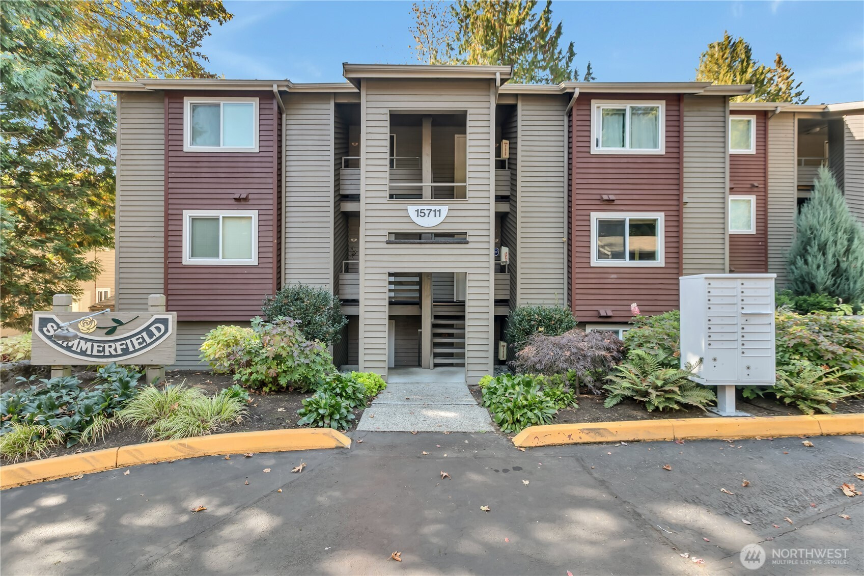 15711 4th Avenue S, Burien, WA 98148