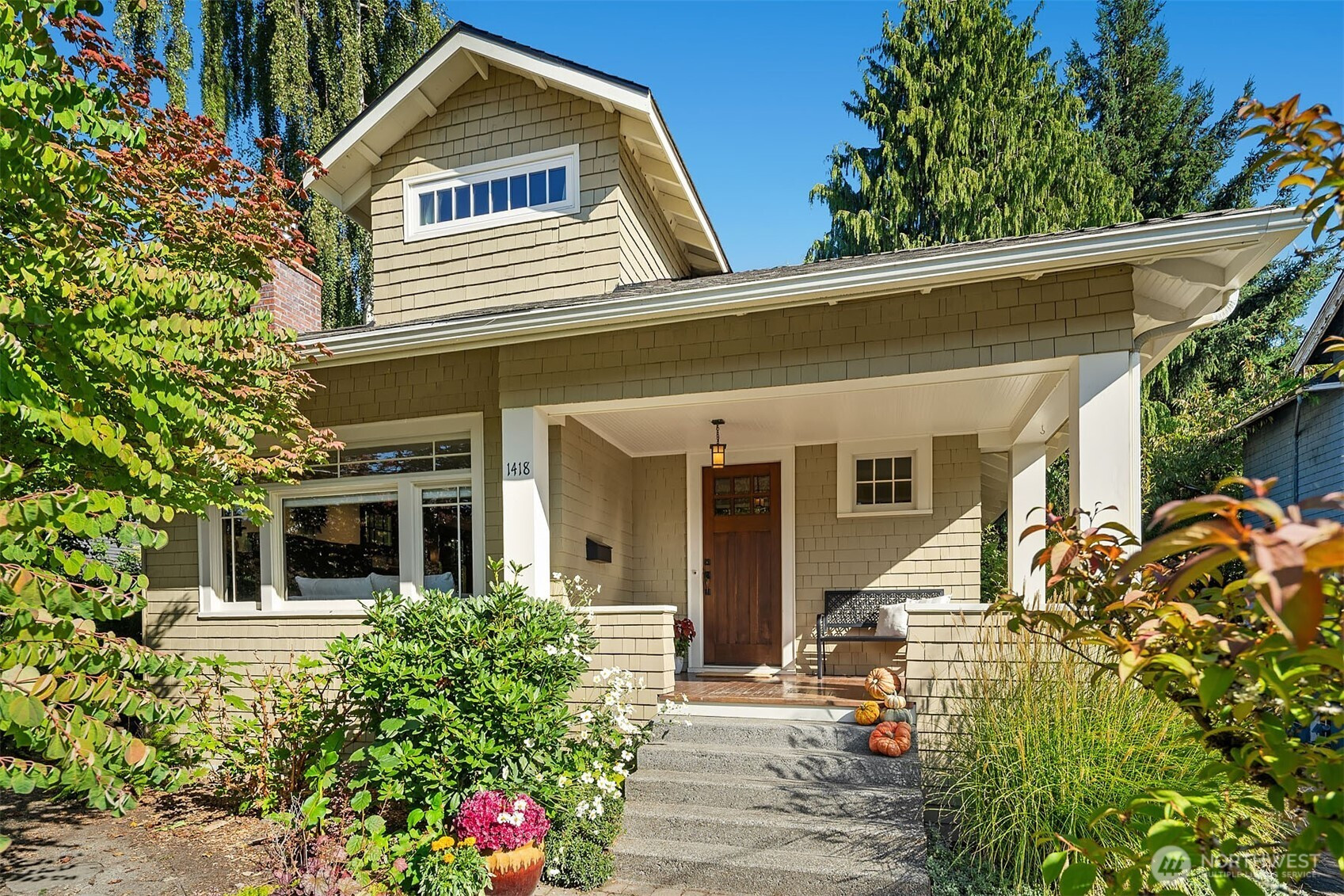 1418 33rd Avenue, Seattle, WA 98122
