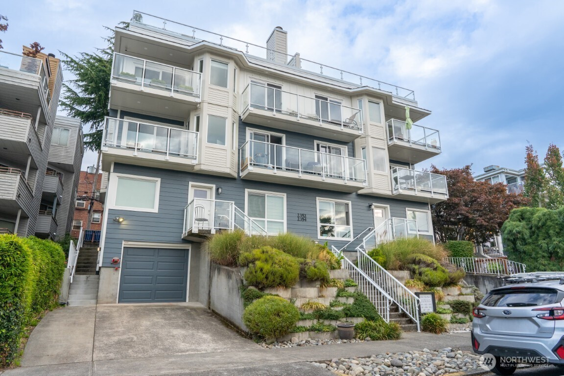 2354 Yale Avenue E, Seattle, WA 98102