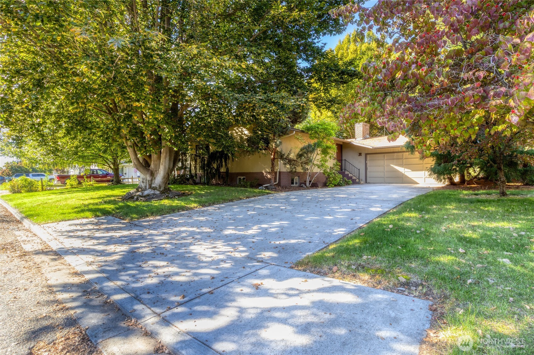31 NE Tremont Drive, College Place, WA 99324