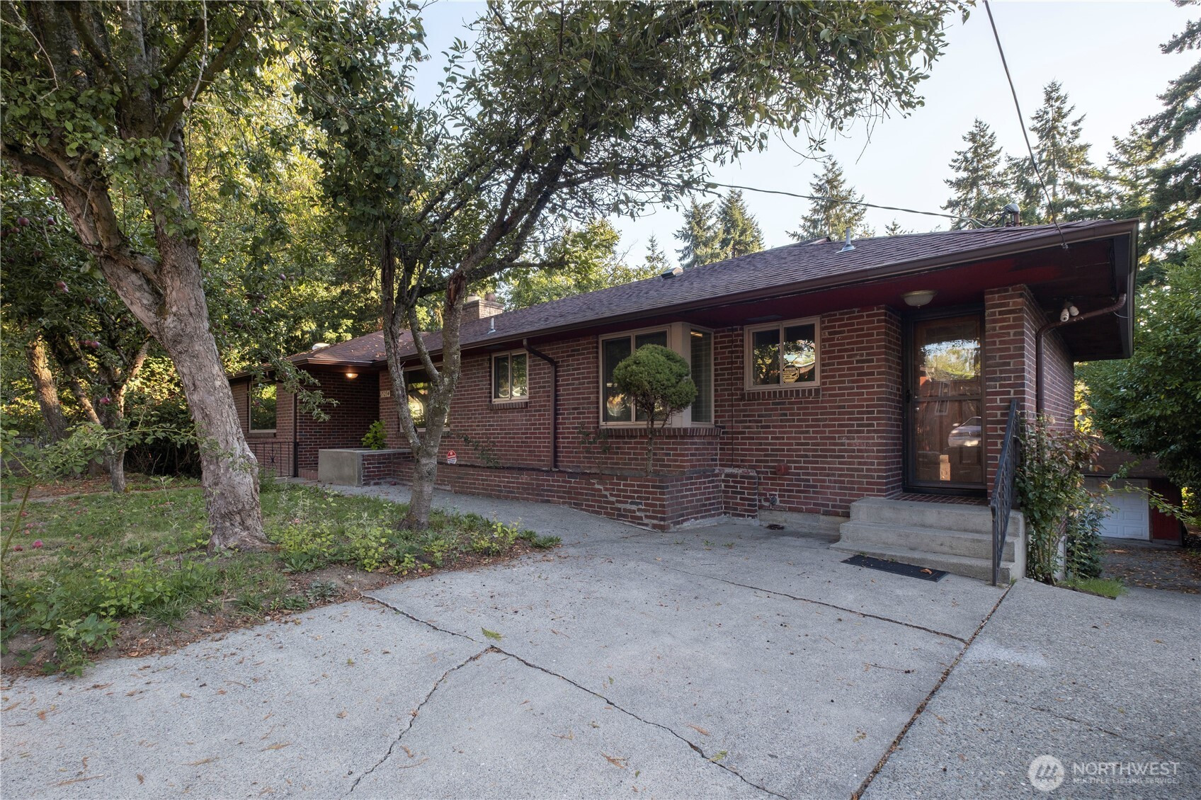 15234 29th Avenue S, SeaTac, WA 98188