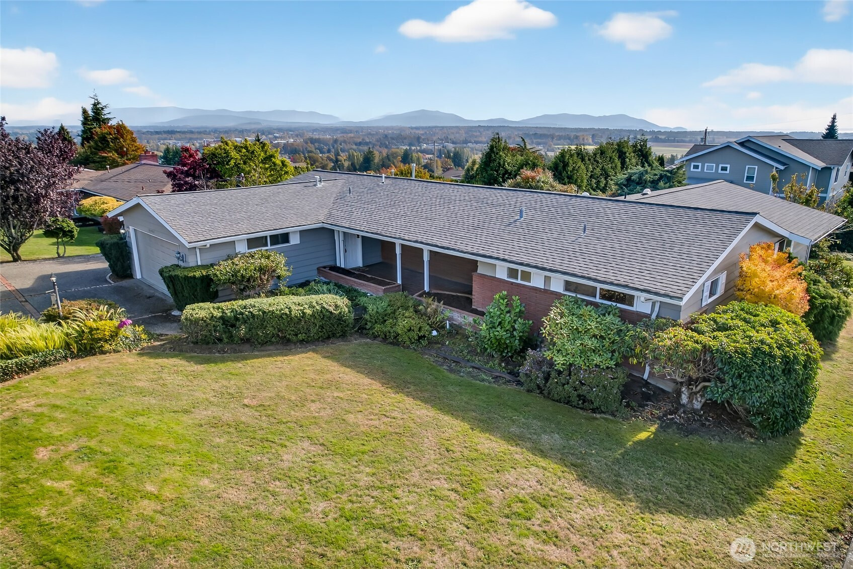 2493 Hilltop Road, Ferndale, WA 98248