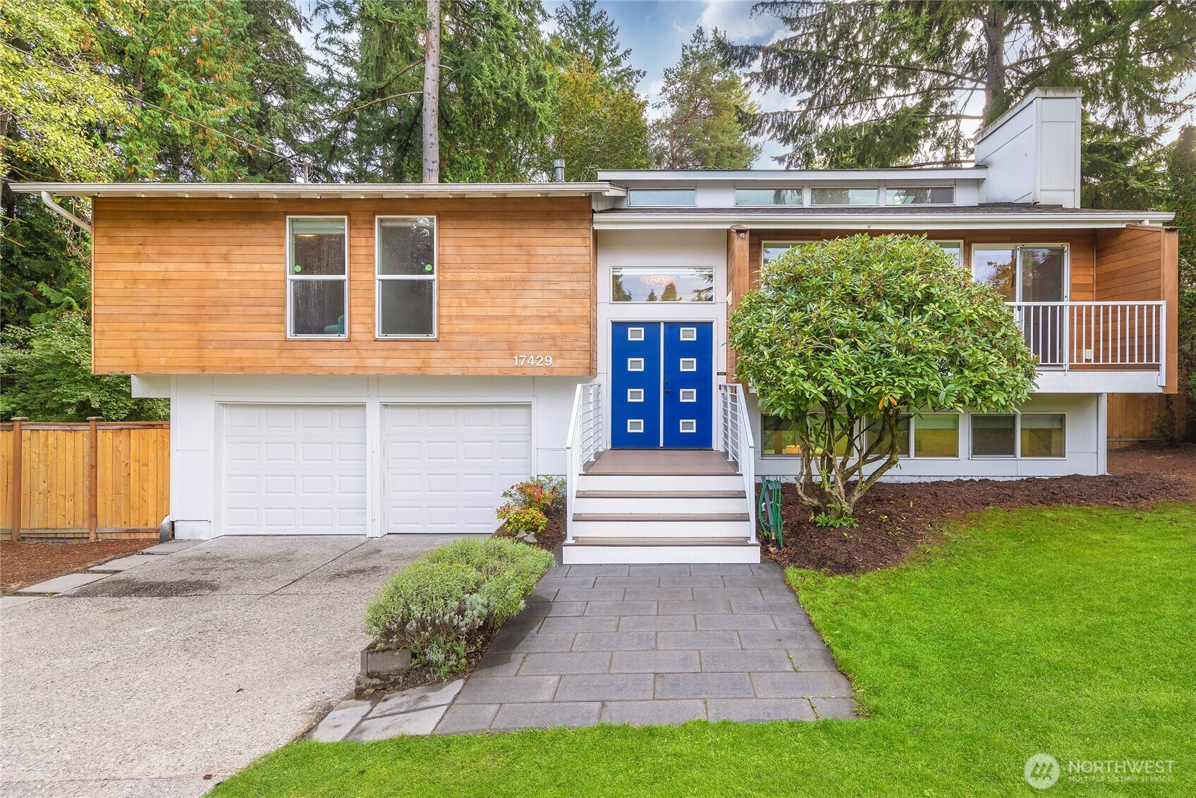 17429 NE 10th Street, Bellevue, WA 98008