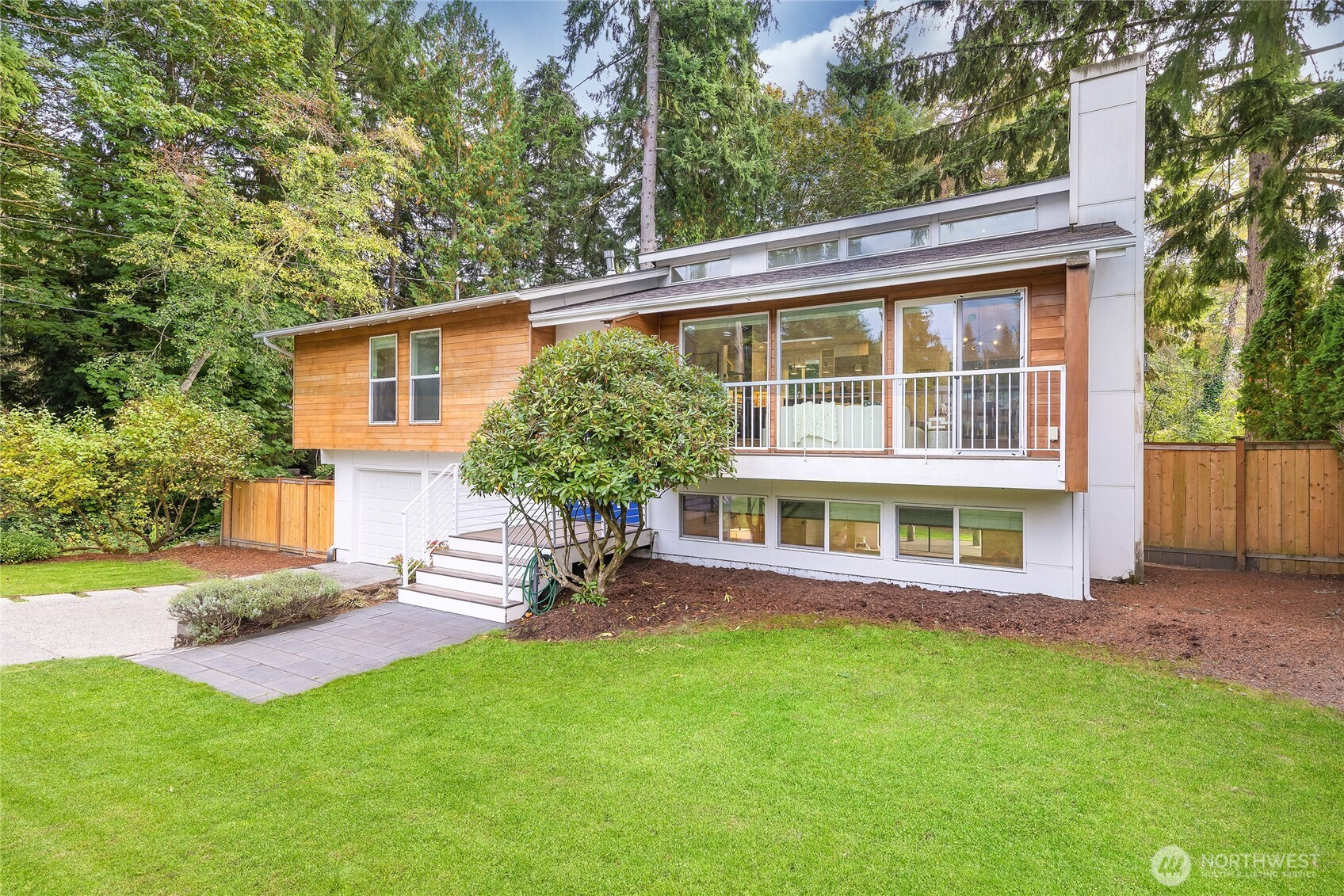17429 NE 10th Street, Bellevue, WA 98008