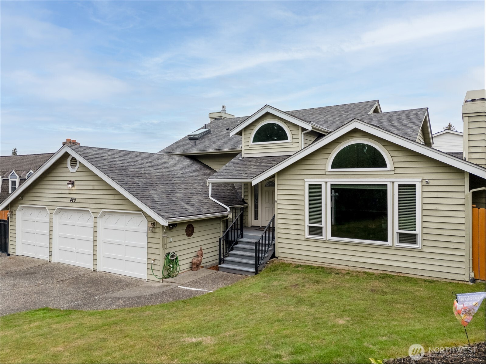 420 SW 185th Place, Normandy Park, WA 98166