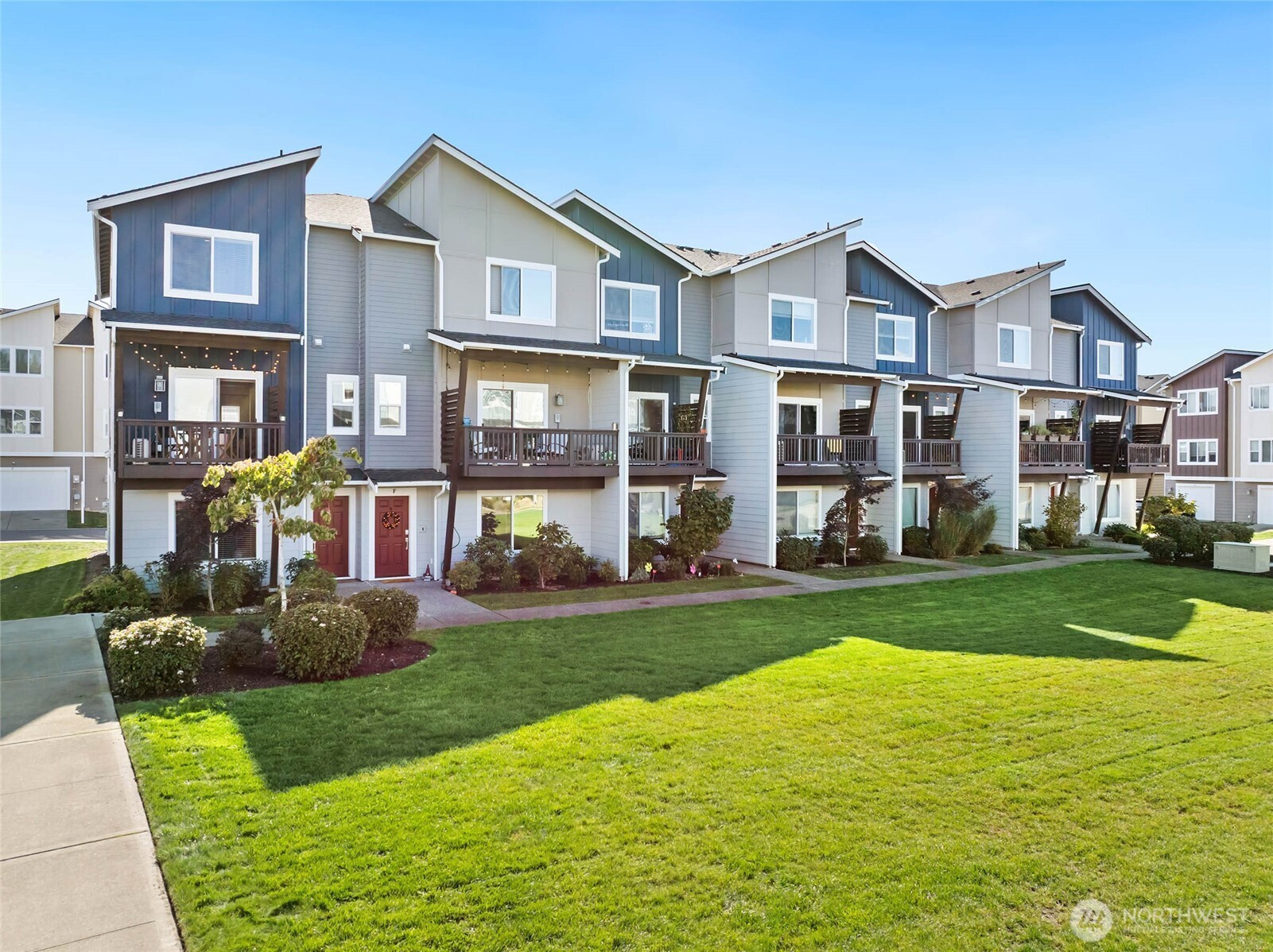 17425 118th Avenue Ct E, Puyallup, WA 98374