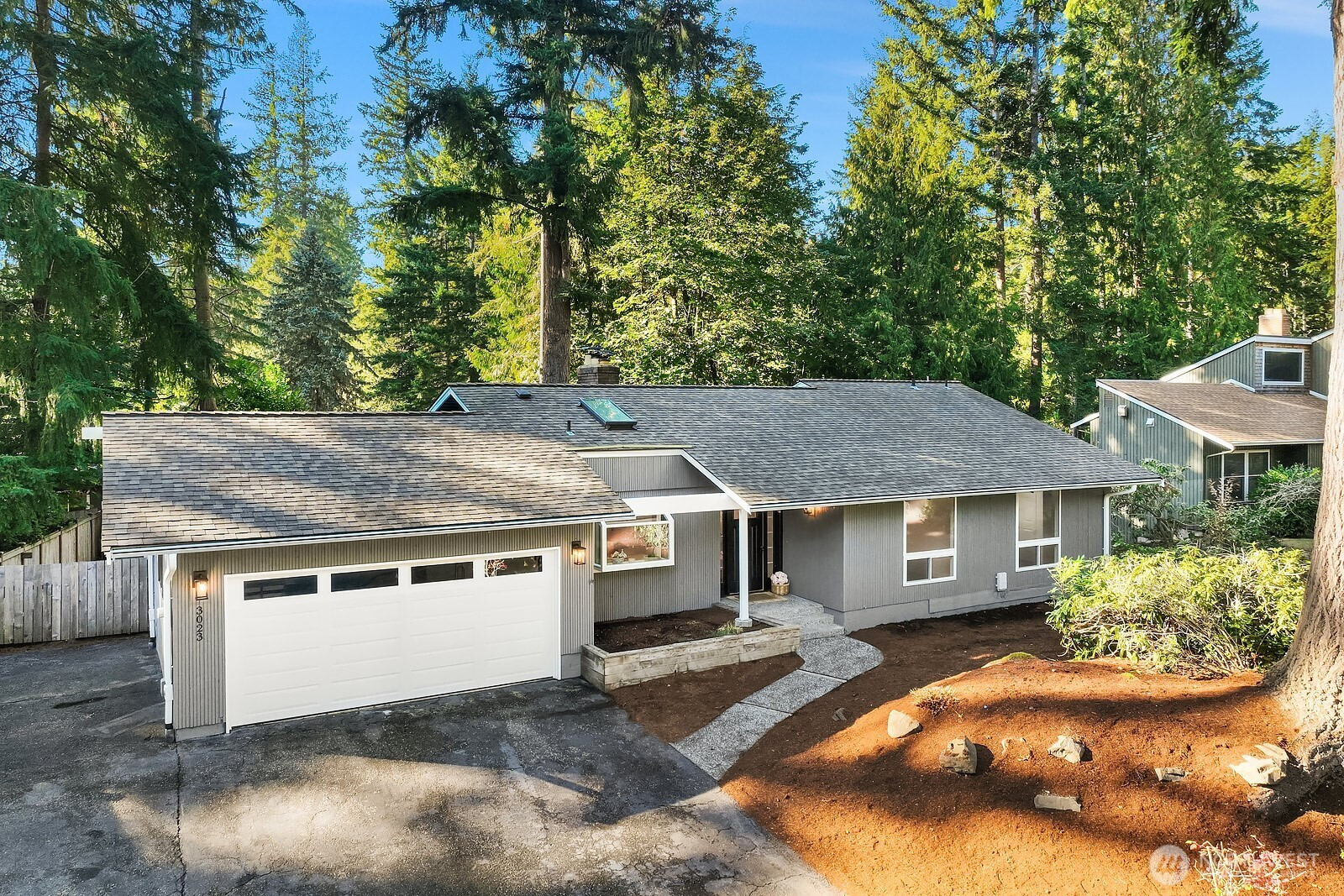 3023 255th Avenue SE, Sammamish, WA 98075