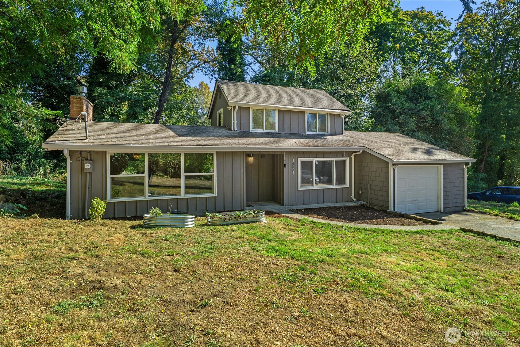 1251 S 230th Street, Des Moines, WA 98198