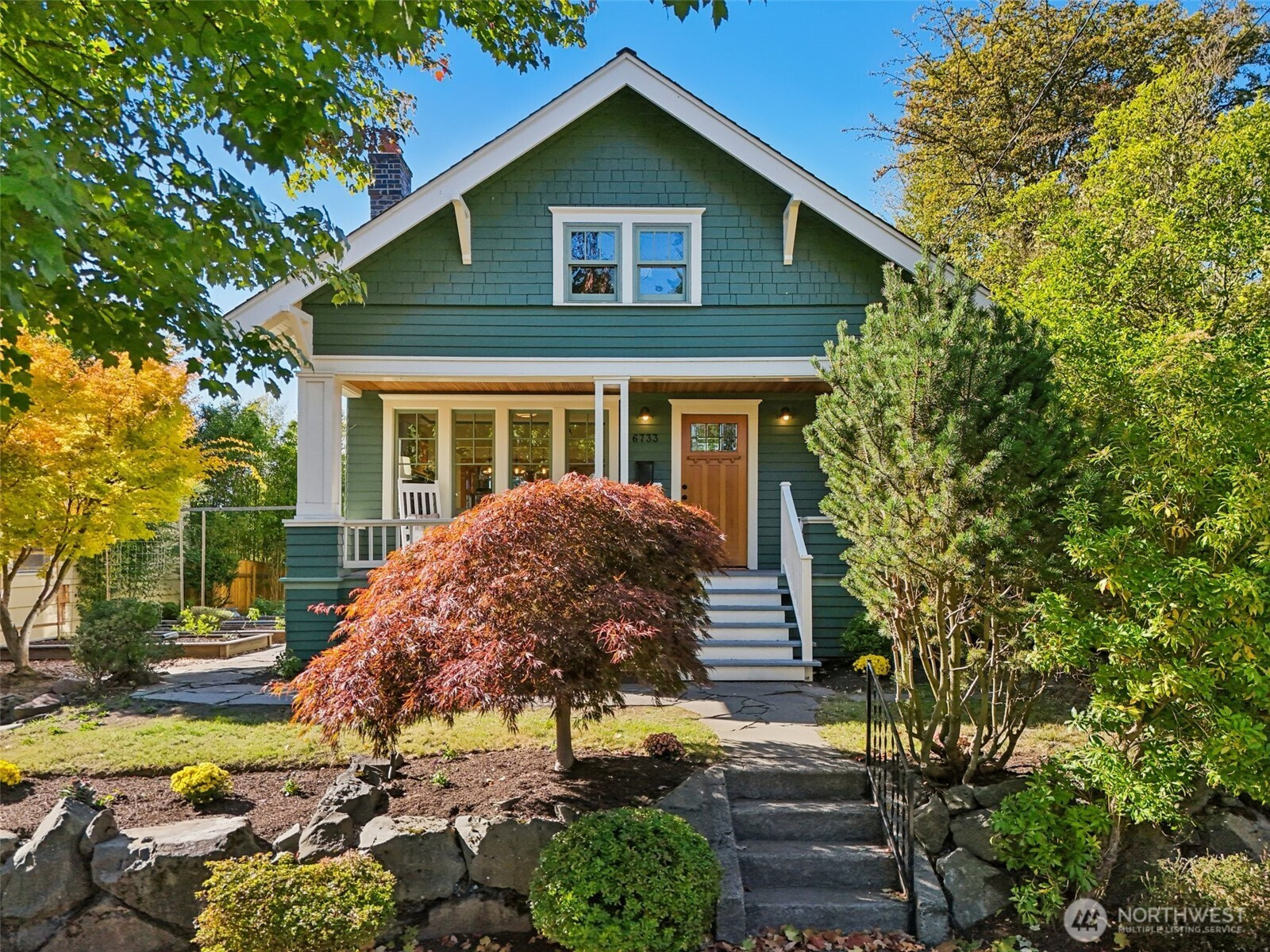 6733 9th Avenue NW, Seattle, WA 98117