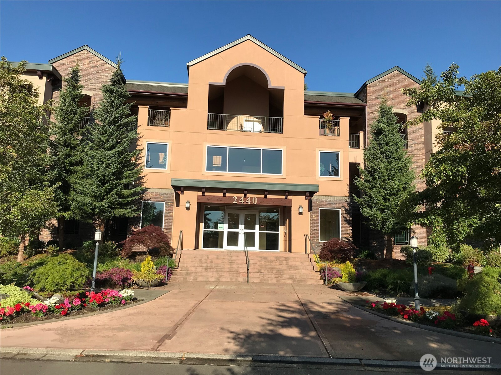 2440 S Steele Street, Tacoma, WA 98405