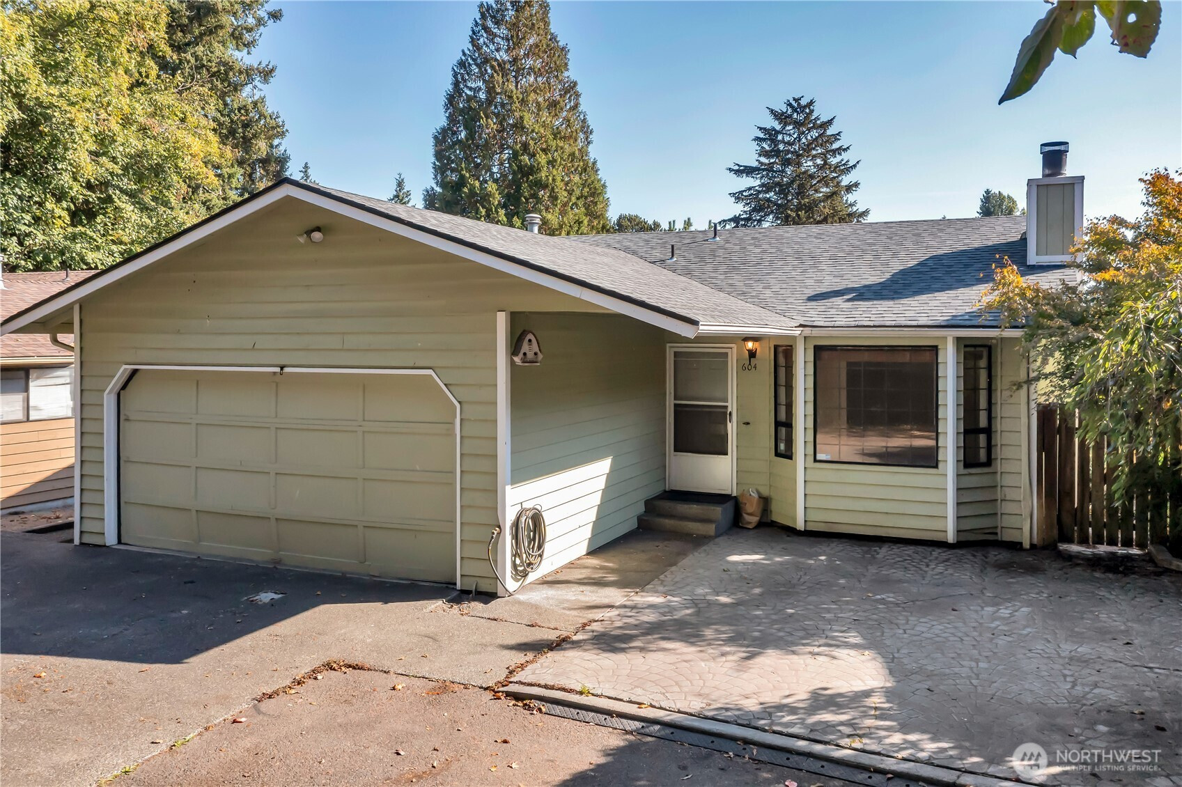 604 S 208th St., Des Moines, WA 98198