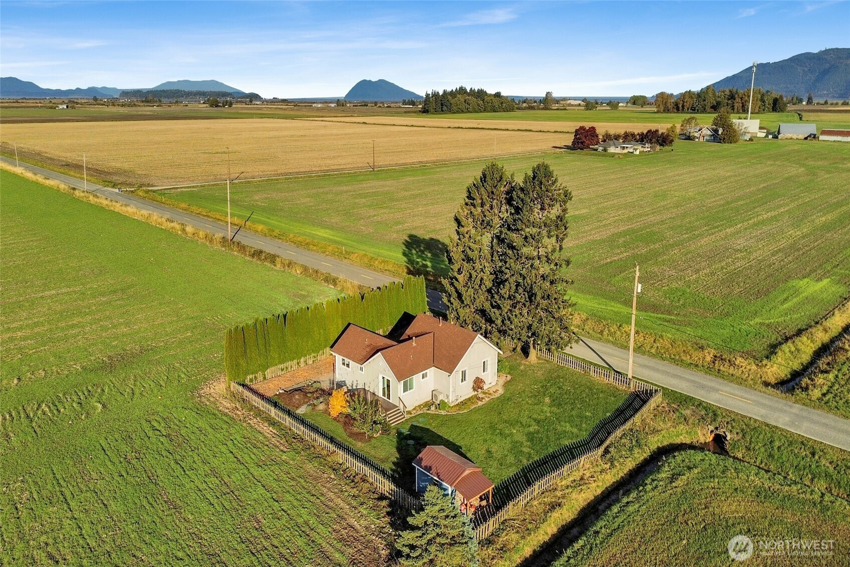14984 Sunset Road, Bow, WA 98232
