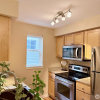 300 High School Road, Bainbridge Island, WA 98110