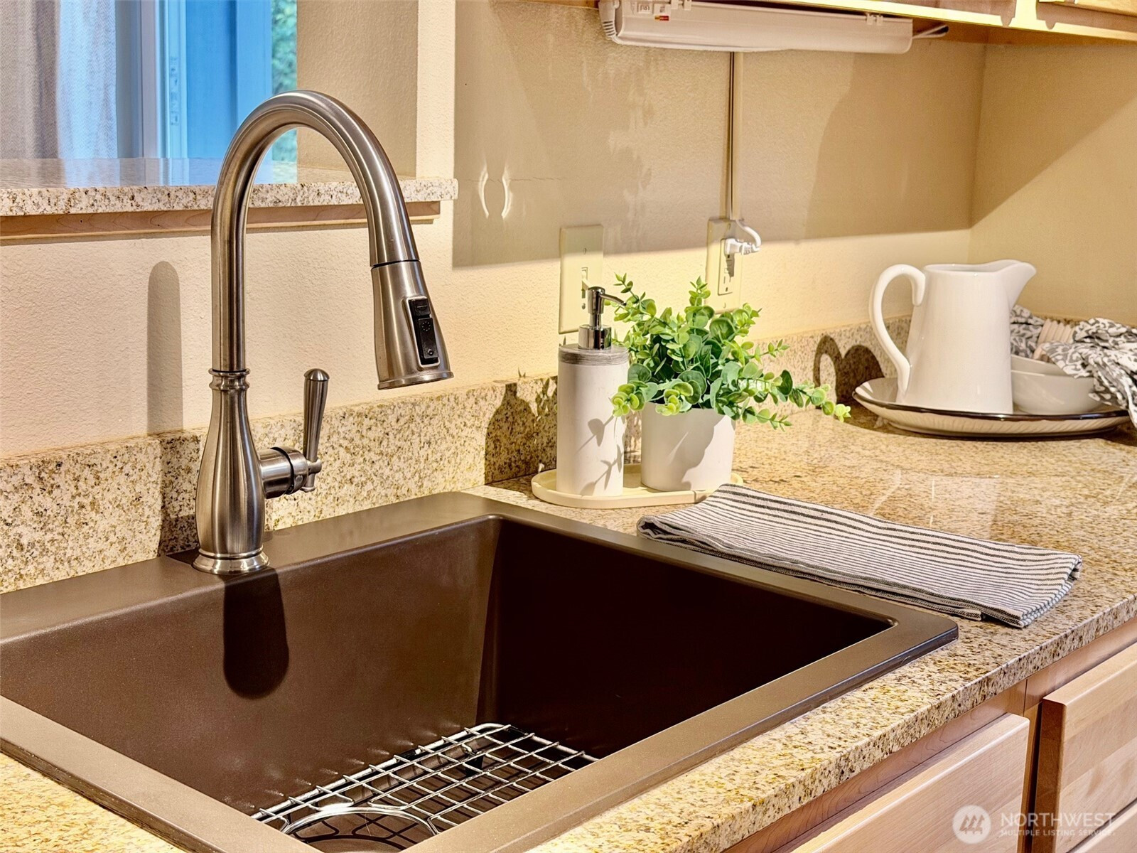 300 High School Road, Bainbridge Island, WA 98110